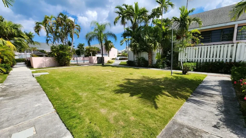 West Bay Street New Providence Paradise Island BS