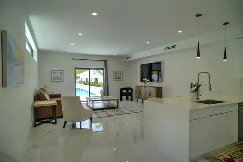 The W At Love Beach New Providence Paradise Island BS