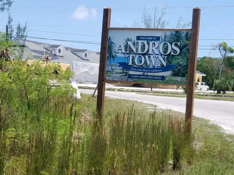 10 Acres Fresh Creek Andros BS