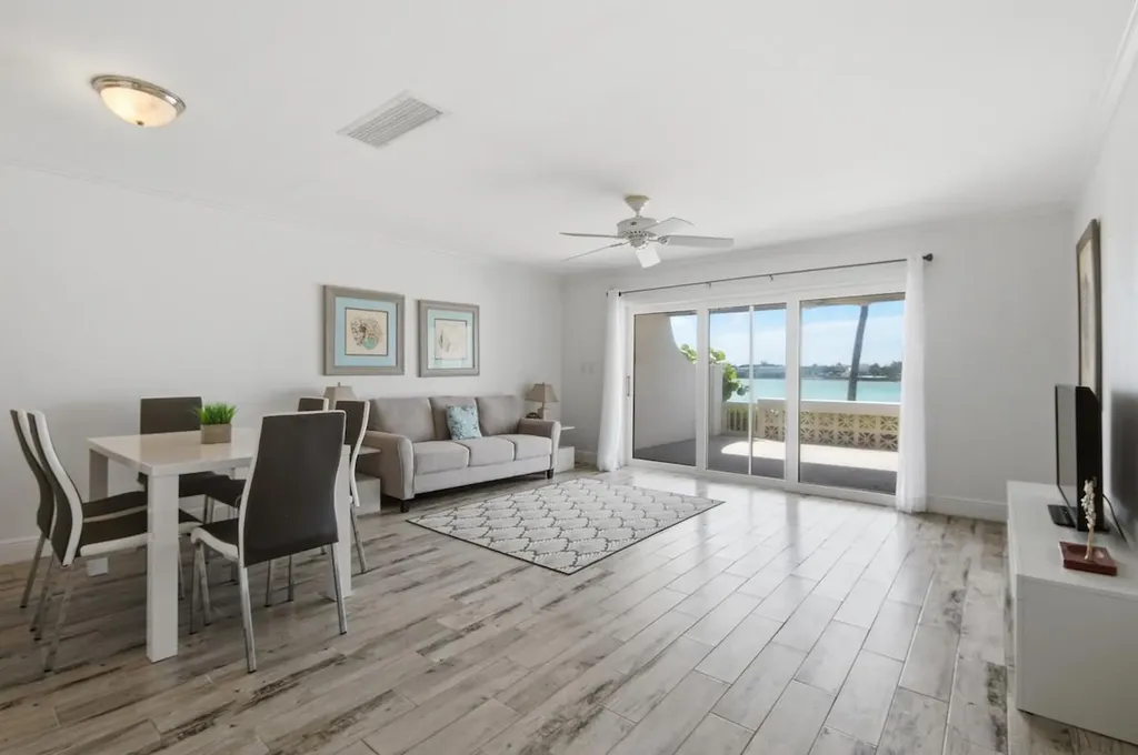 Delaporte Point New Providence Paradise Island BS