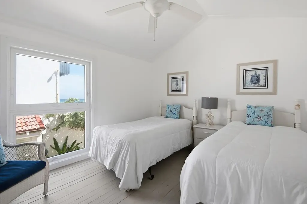 Delaporte Point New Providence Paradise Island BS