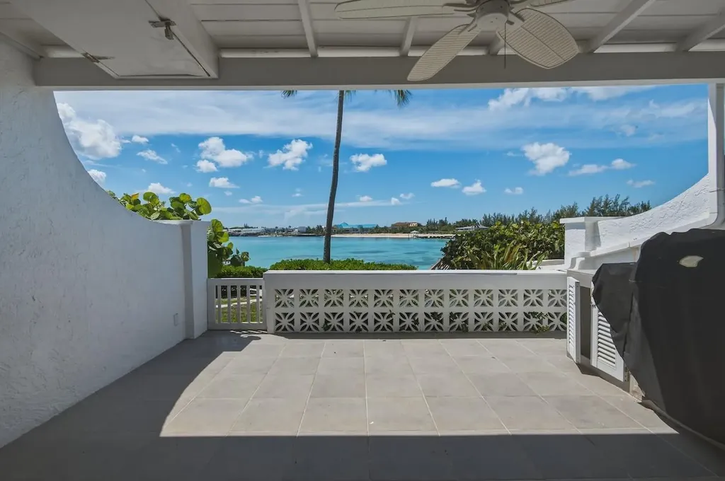 Delaporte Point New Providence Paradise Island BS