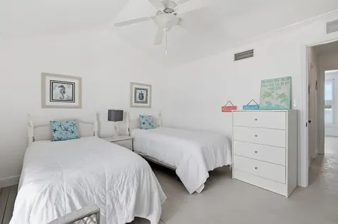 Delaporte Point New Providence Paradise Island BS