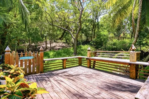 Sandycombe Eleuthera BS