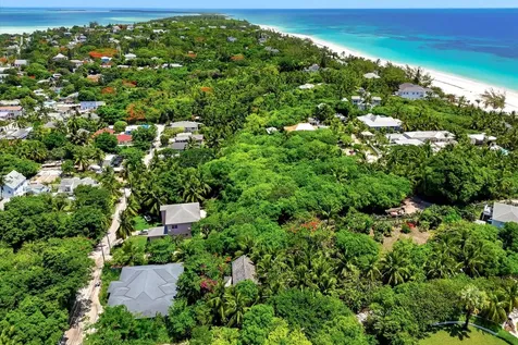 Sandycombe Eleuthera BS