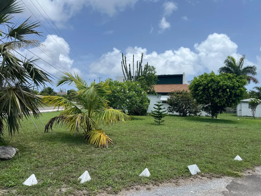 Seabreeze Estates New Providence Paradise Island BS
