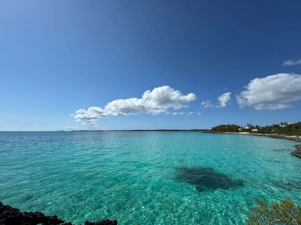 Lot 17b, Ten Bay Eleuthera BS