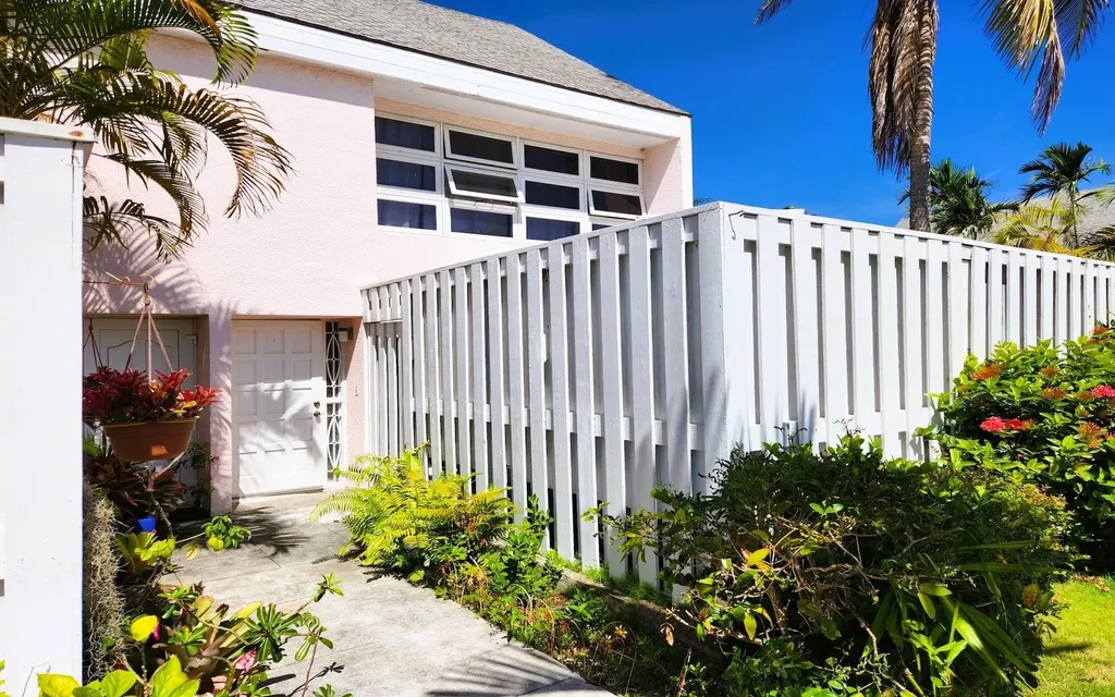 Silver Cay Townhouse New Providence Paradise Island BS