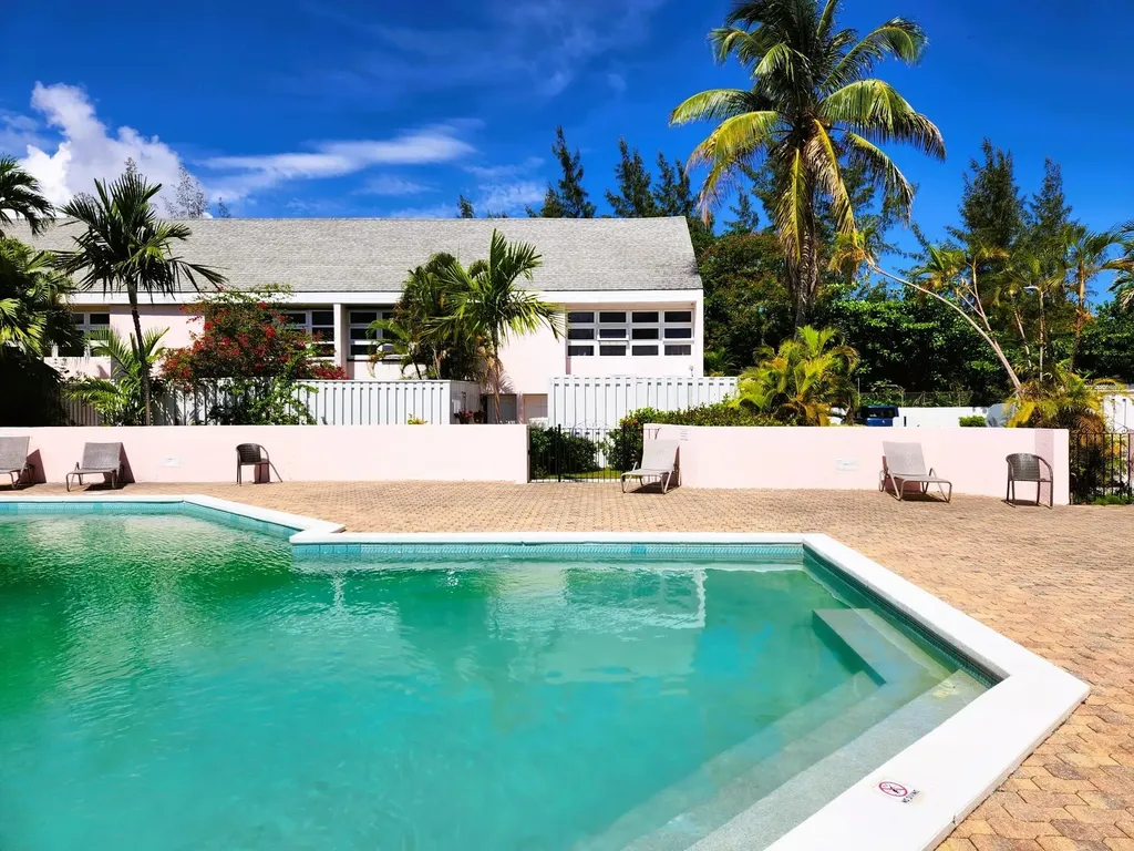 Silver Cay Townhouse New Providence Paradise Island BS
