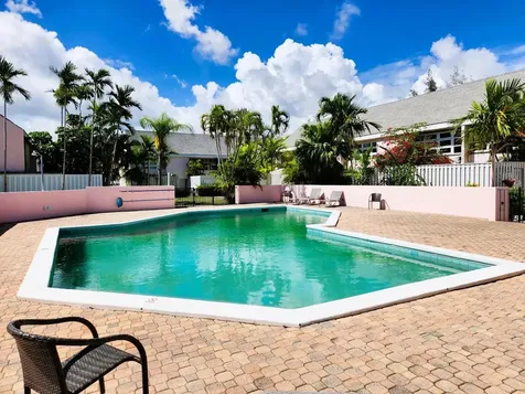 Silver Cay Townhouse New Providence Paradise Island BS