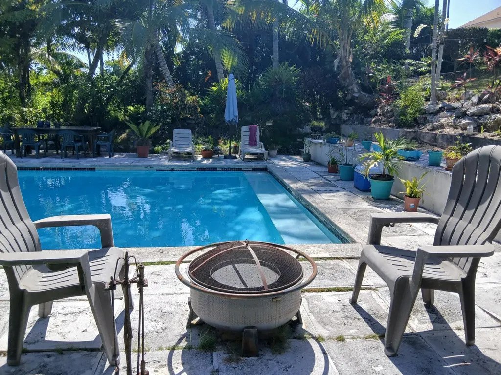 West Bay Street 881 New Providence Paradise Island BS