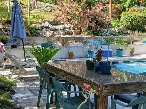 West Bay Street 881 New Providence Paradise Island BS