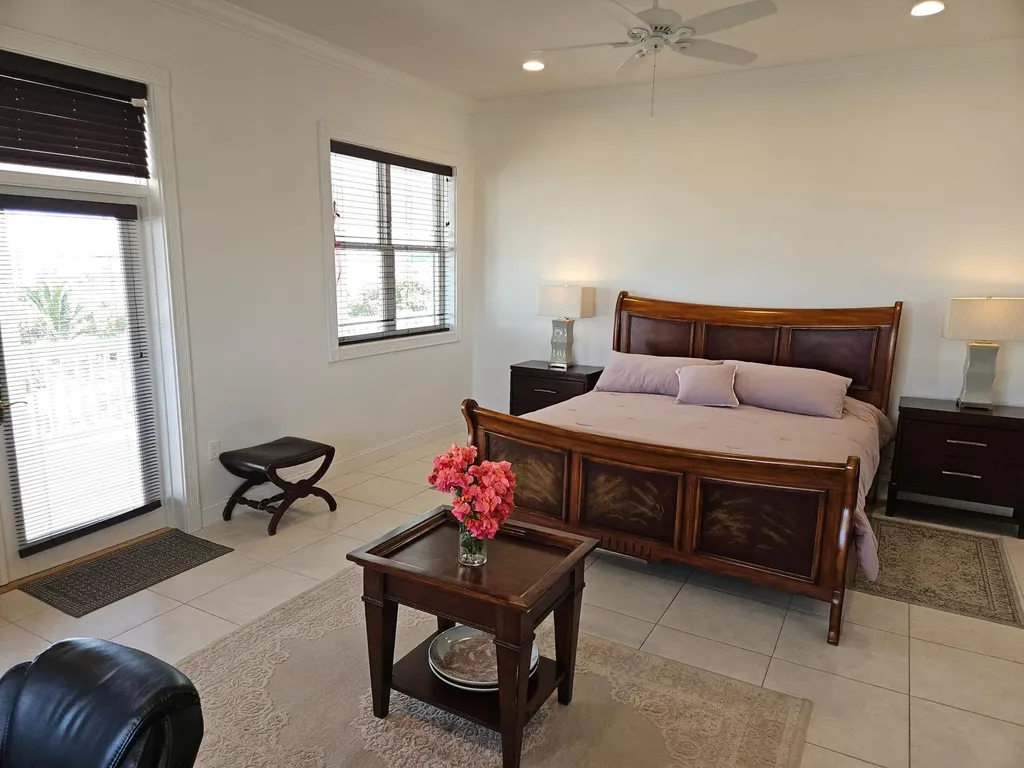 29/30 Sunrise Bay Abaco BS