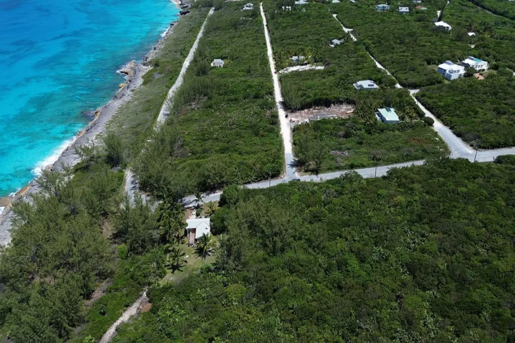 Lot 18, Block 1, Sec A Eleuthera BS