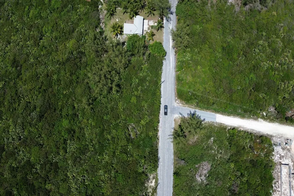 Lot 18, Block 1, Sec A Eleuthera BS
