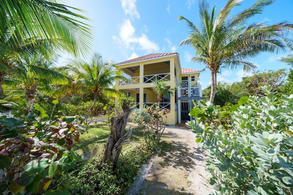 Penthouse, Coco Bay Abaco BS