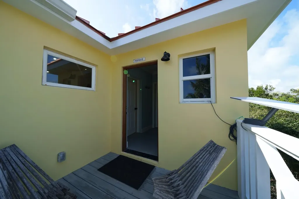 Penthouse, Coco Bay Abaco BS