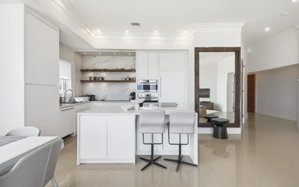 Condo Palm Shores New Providence Paradise Island BS