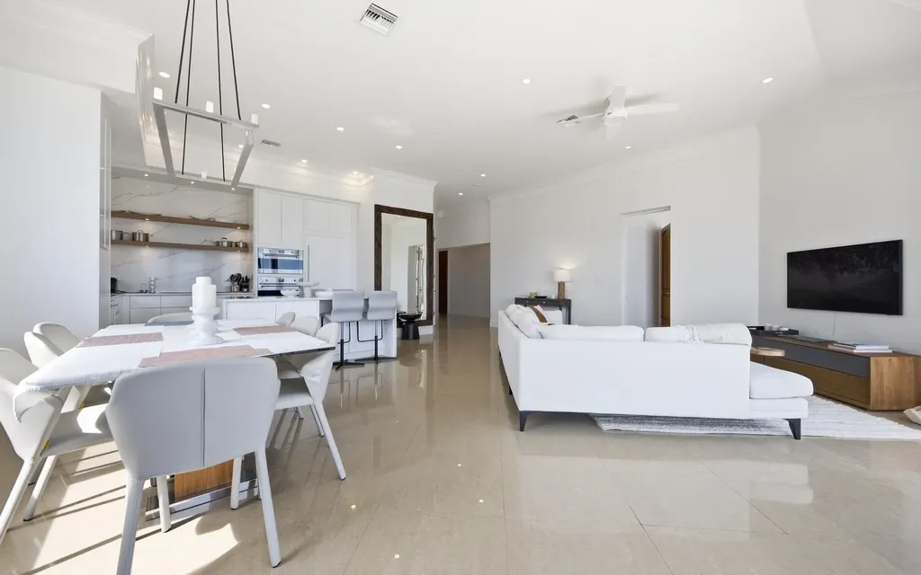 Condo Palm Shores New Providence Paradise Island BS