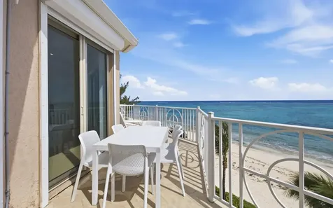 Condo Palm Shores New Providence Paradise Island BS