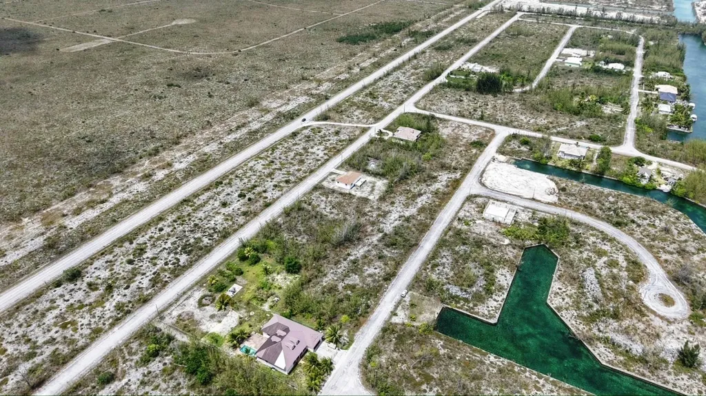 Lot 20, Block 16, Derby Grand Bahama Freeport BS