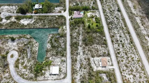 Lot 20, Block 16, Derby Grand Bahama Freeport BS