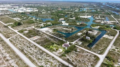 Lot 20, Block 16, Derby Grand Bahama Freeport BS
