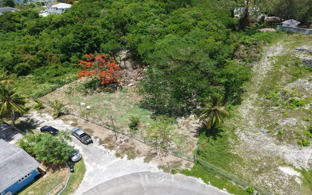 Lot 118, Monastery Park New Providence Paradise Island BS
