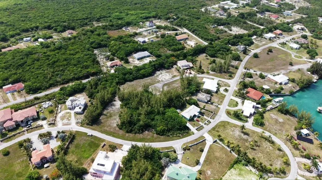Lot 190, St Andrews Drive Grand Bahama Freeport BS