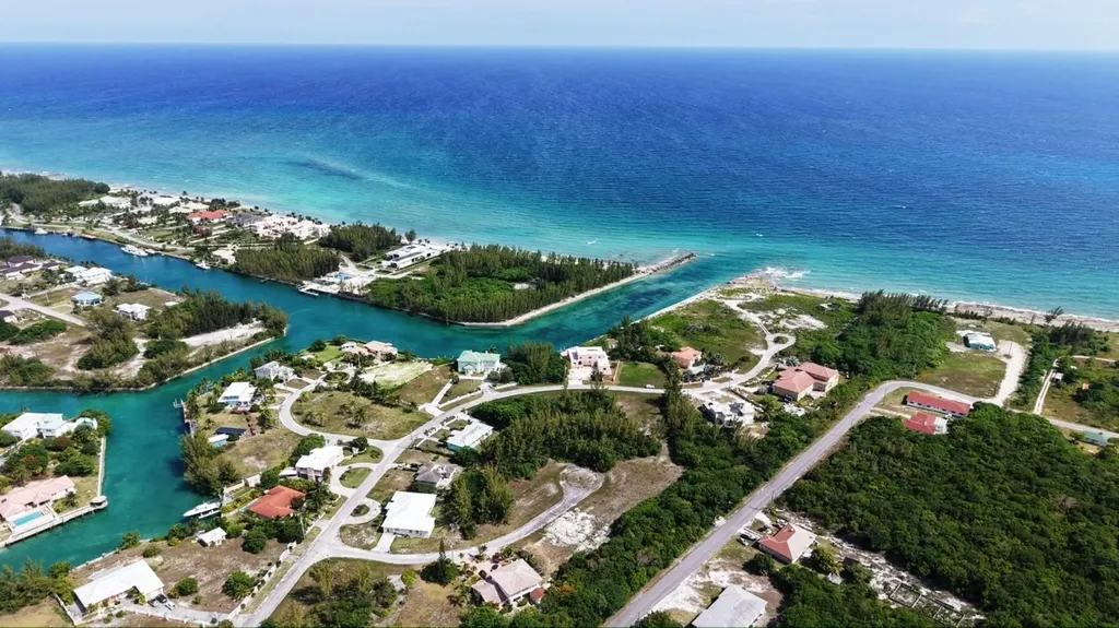 Lot 190, St Andrews Drive Grand Bahama Freeport BS