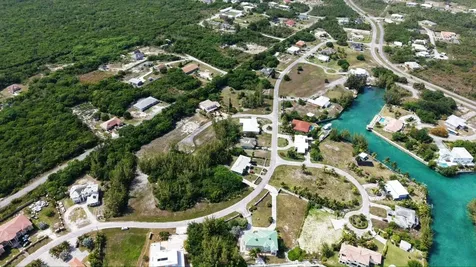 Lot 190, St Andrews Drive Grand Bahama Freeport BS