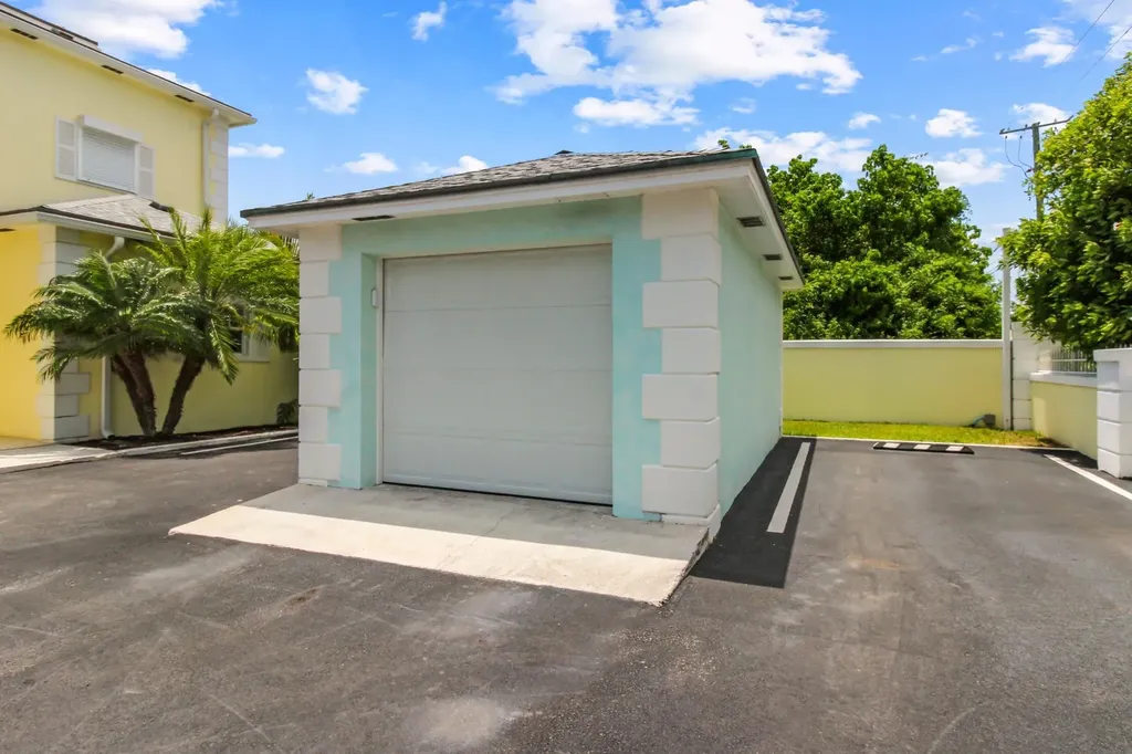 Royall Beach Estates New Providence Paradise Island BS