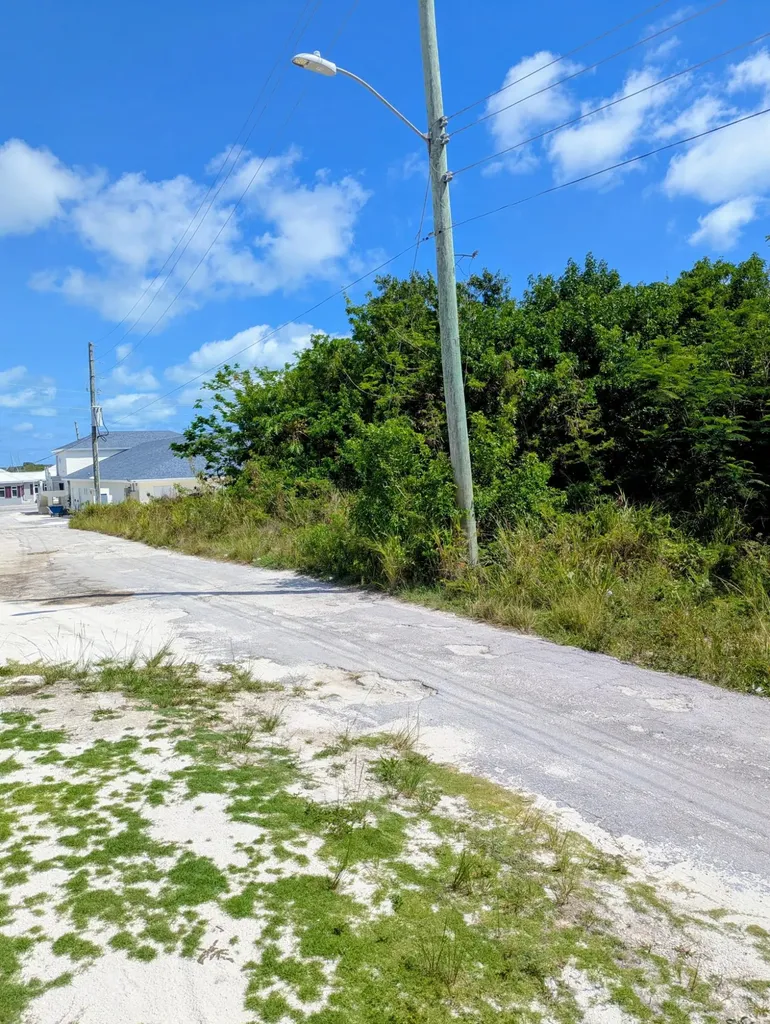 Soldier Road 2 Abaco BS