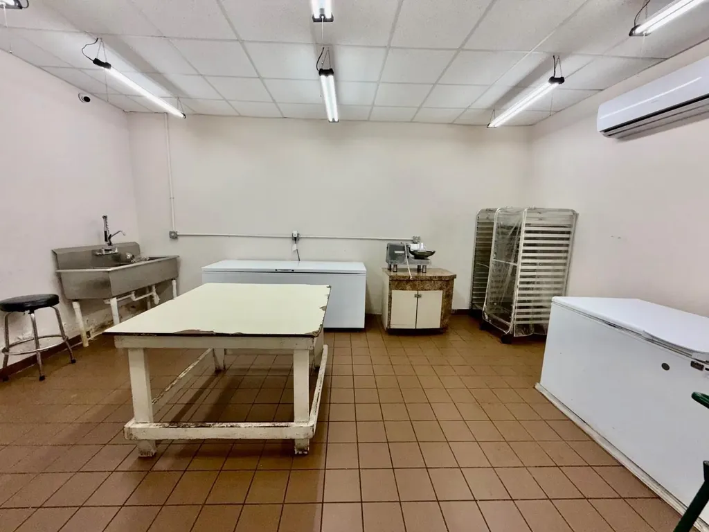 4 West Atlantic Drive Grand Bahama Freeport BS