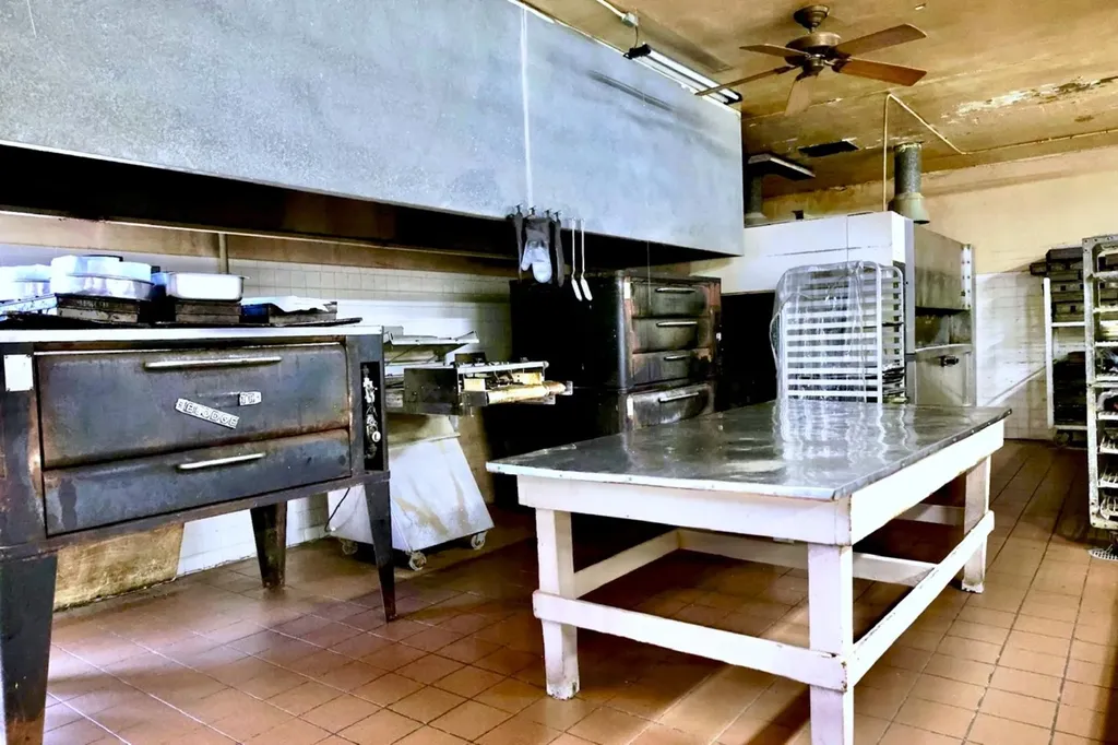 4 West Atlantic Drive Grand Bahama Freeport BS