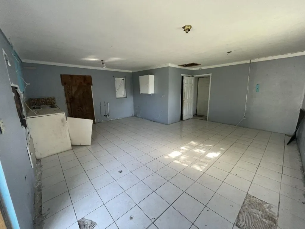 Nassau Village New Providence Paradise Island BS