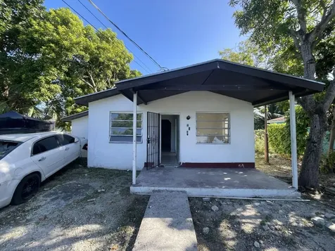Nassau Village New Providence Paradise Island BS