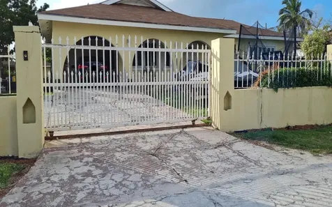 Eastwood Estates Subdivis New Providence Paradise Island BS