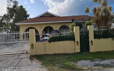 Eastwood Estates Subdivis New Providence Paradise Island BS