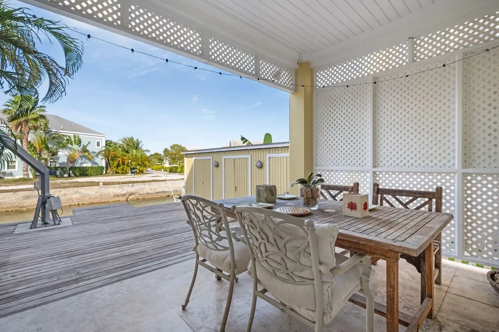 Sandyport Drive 190 New Providence Paradise Island BS