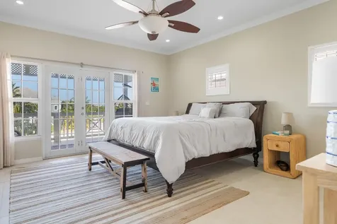 Sandyport Drive 190 New Providence Paradise Island BS
