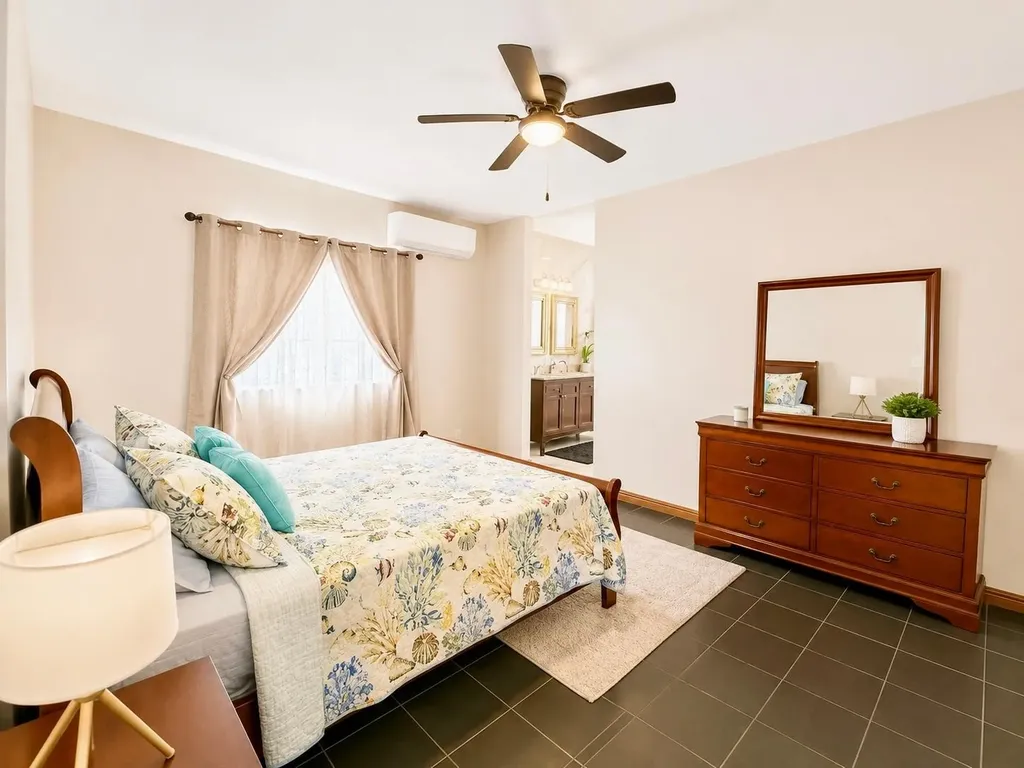 Jasper Close West New Providence Paradise Island BS