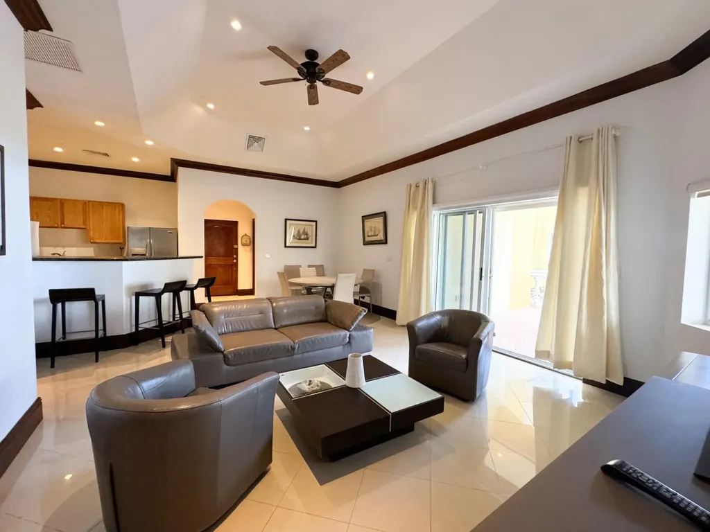 Caves Heights New Providence Paradise Island BS