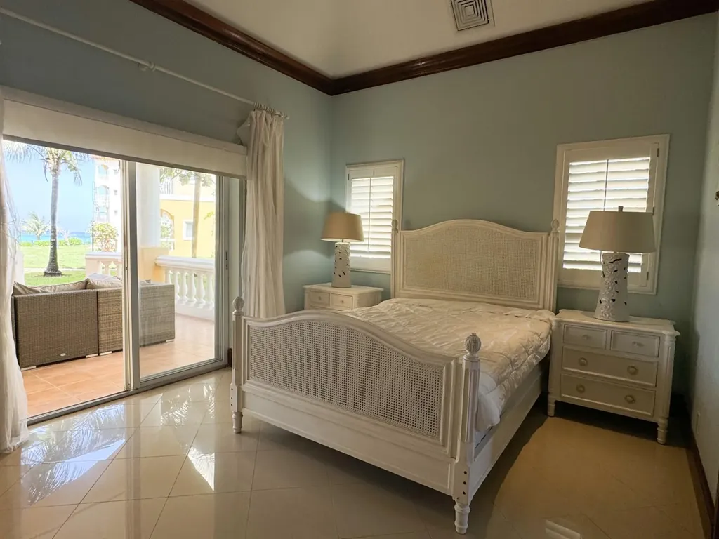 Caves Heights New Providence Paradise Island BS