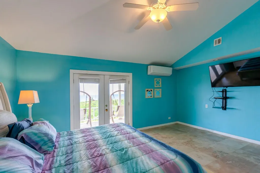 Sandy Point, Columbus Lan Lot 21 San Salvador BS