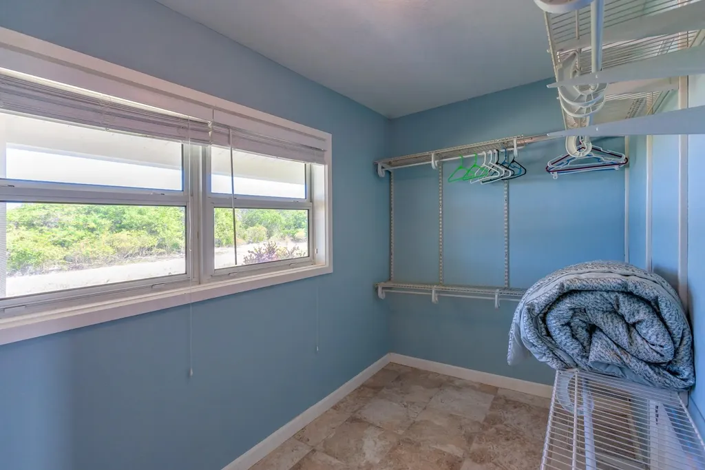Sandy Point, Columbus Lan Lot 21 San Salvador BS