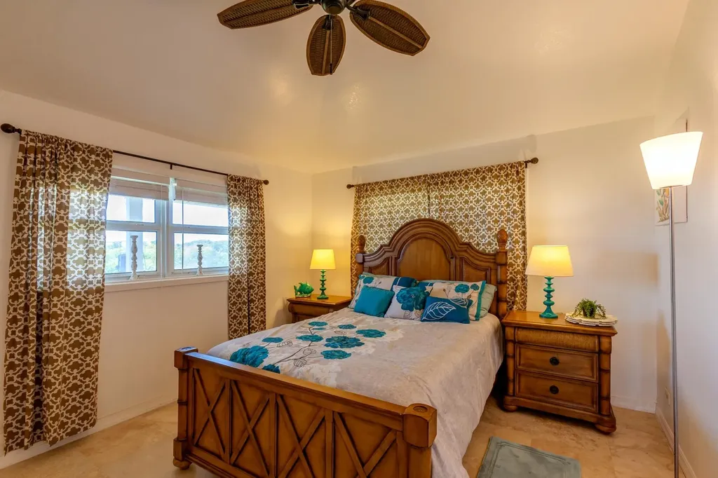 Sandy Point, Columbus Lan Lot 21 San Salvador BS