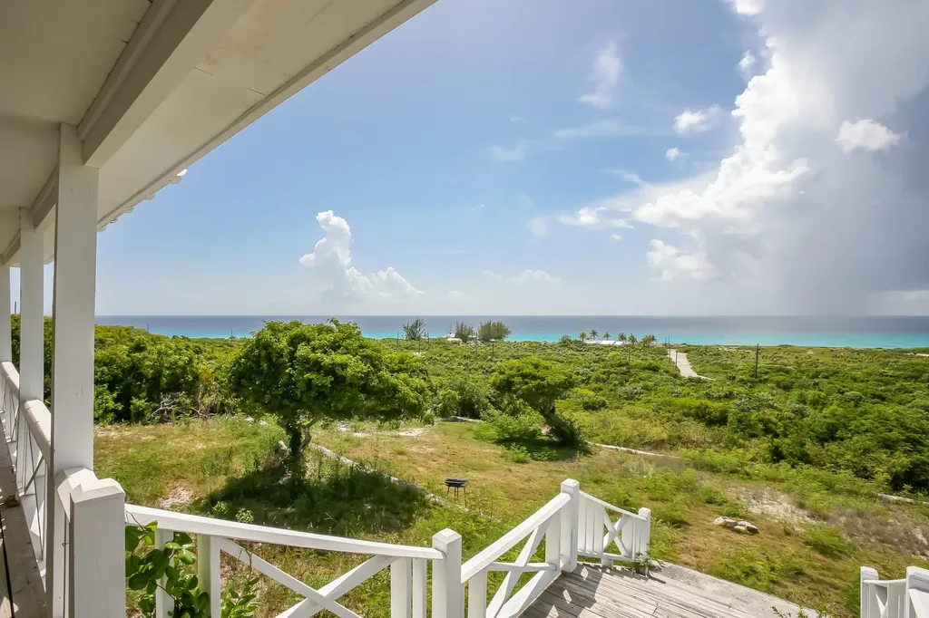 Sandy Point, Columbus Lan Lot 21 San Salvador BS