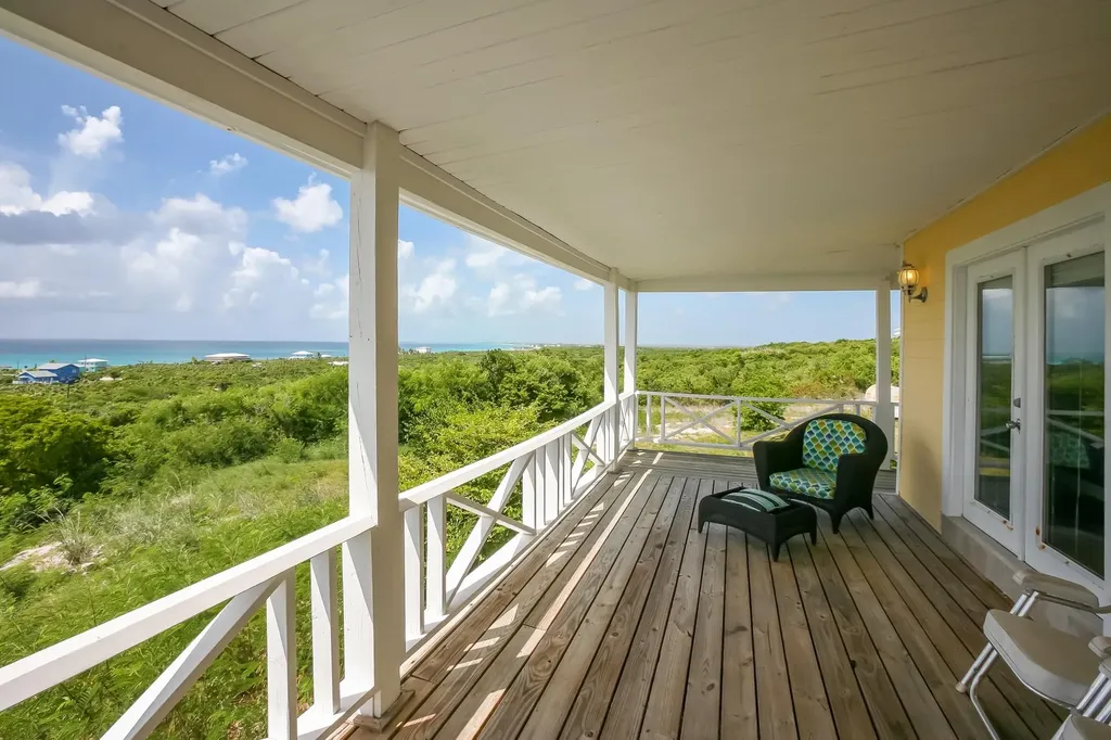 Sandy Point, Columbus Lan Lot 21 San Salvador BS