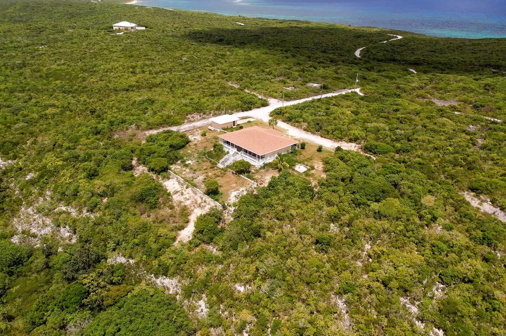 Sandy Point, Columbus Lan Lot 21 San Salvador BS